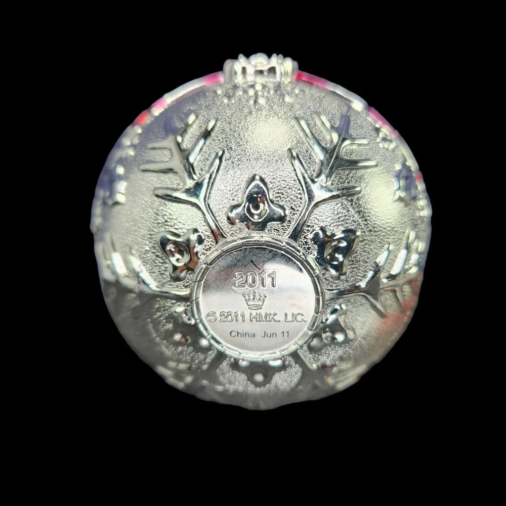 Hallmark Ornament Secret Santa Ball‎ With Key Interactive Hide Treasures Inside